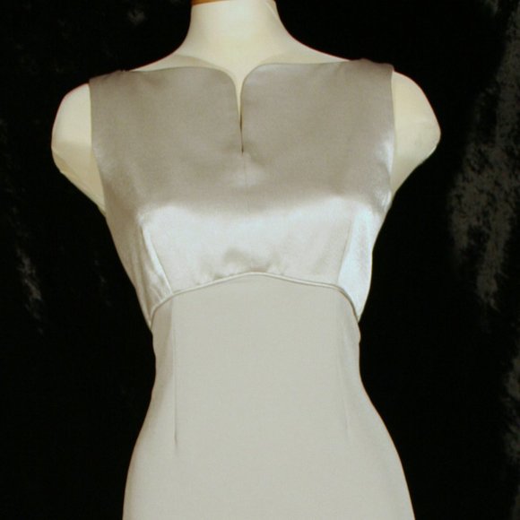 Elegant Column Dress - Picture 1 of 2